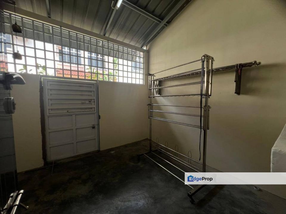 Taman Mutiara Rini Skudai Double Storey Terrace For Rent Partial Furnish , Johor, Skudai