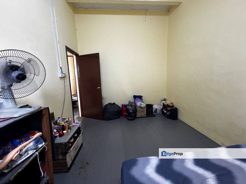 Taman Desa Cemerlang Ulu Tiram Double Storey Low Cost For Sale Kitchen Extended , Johor, Ulu Tiram