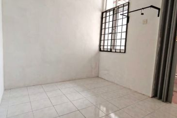 Summer Park Townhouse (Pangsapuri Alam Jaya), Bandar Baru Seri Alam