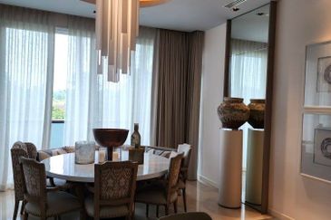 Emerald Bay @ Puteri harbour