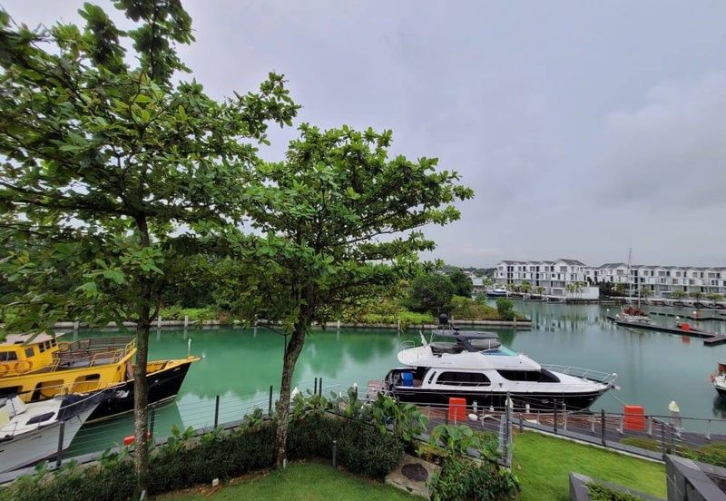 Emerald Bay @ Puteri harbour