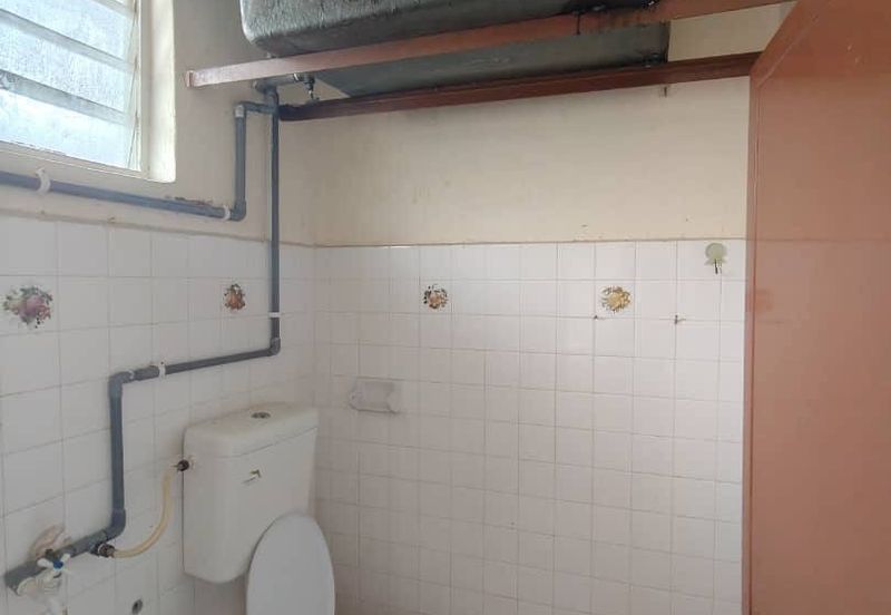 Flat Taman Ungku Tun Aminah