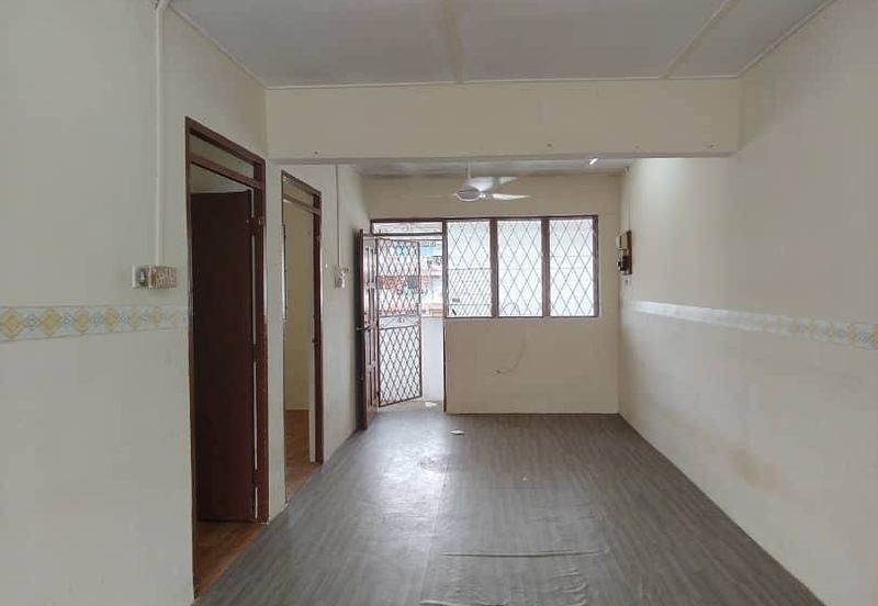 Flat Taman Ungku Tun Aminah