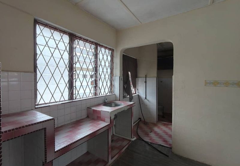 Flat Taman Ungku Tun Aminah