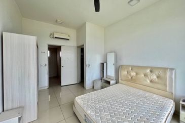 Dedaun Hijau (Greenfield Regency)