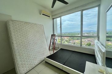 Dedaun Hijau (Greenfield Regency)