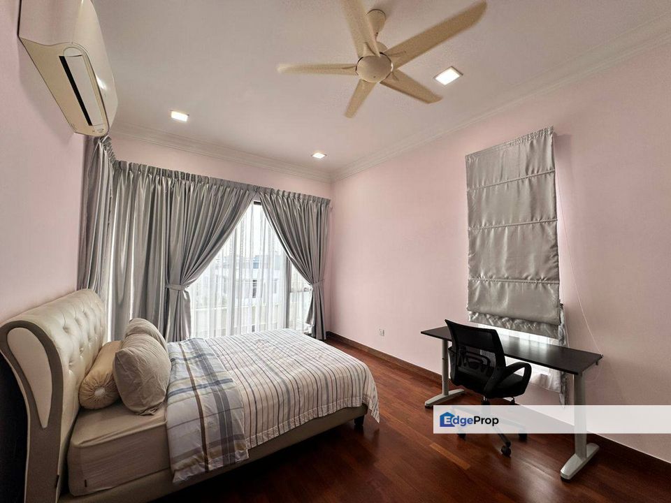 Horizon Hills @ The Canal Garden South, 3 Storey Cluster For Sale Fully Renovated Fully Furnish , Johor, 