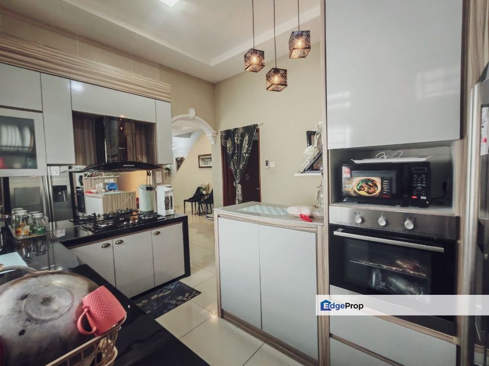 Taman Nusantara Prima @ Iskandar Puteri, Nusajaya Double Storey Cluster For Sale Fully Renovated with good Condition , Johor, Nusajaya