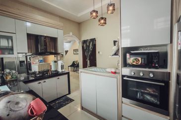 Taman Nusantara Prima @ Iskandar Puteri, Nusajaya Double Storey Cluster For Sale Fully Renovated with good Condition 