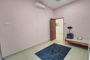 Taman Nusantara Prima @ Iskandar Puteri, Nusajaya Double Storey Cluster For Sale Fully Renovated with good Condition 