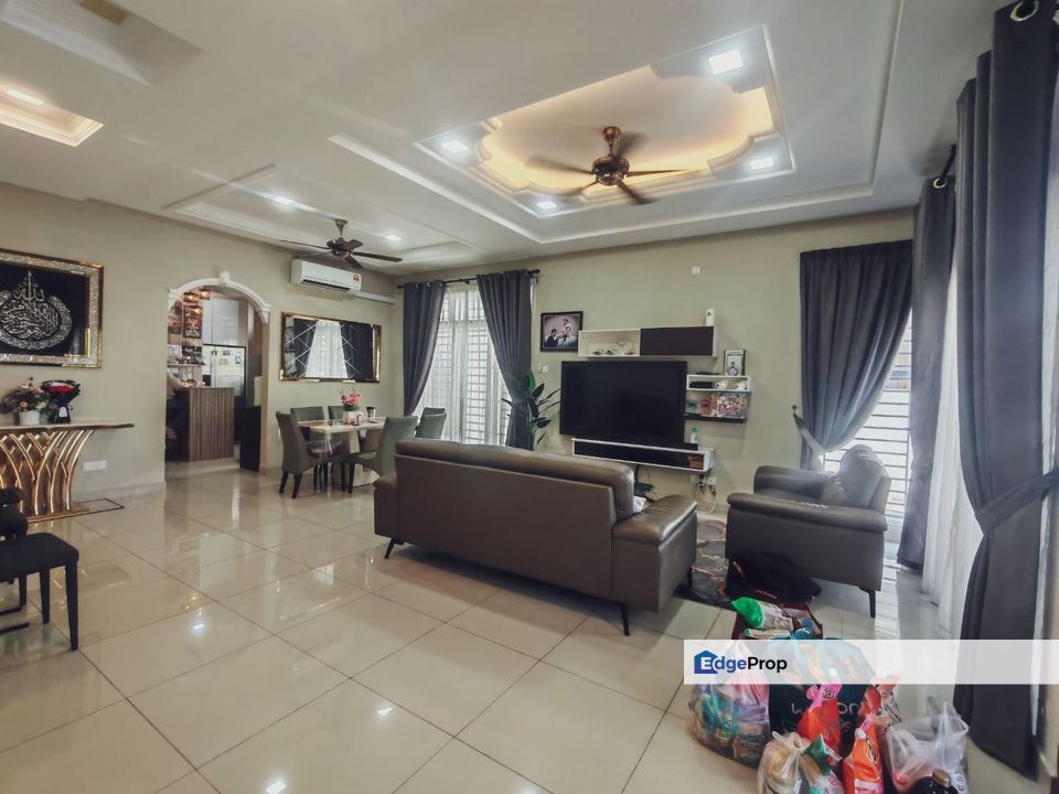 Taman Nusantara Prima @ Iskandar Puteri, Nusajaya Double Storey Cluster For Sale Fully Renovated with good Condition , Johor, Nusajaya