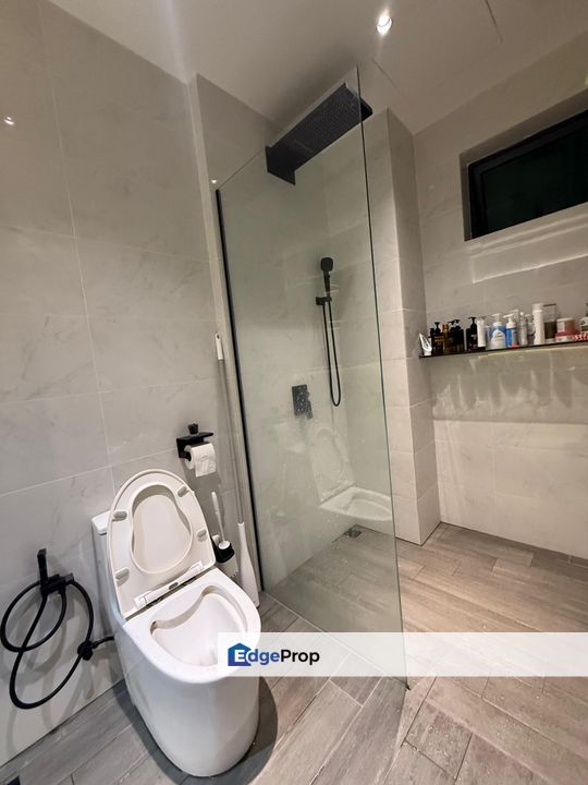 Green Haven @ Megah Ria, Masai,  For Sale Full Seaview, Fully Renovated , Johor, Masai