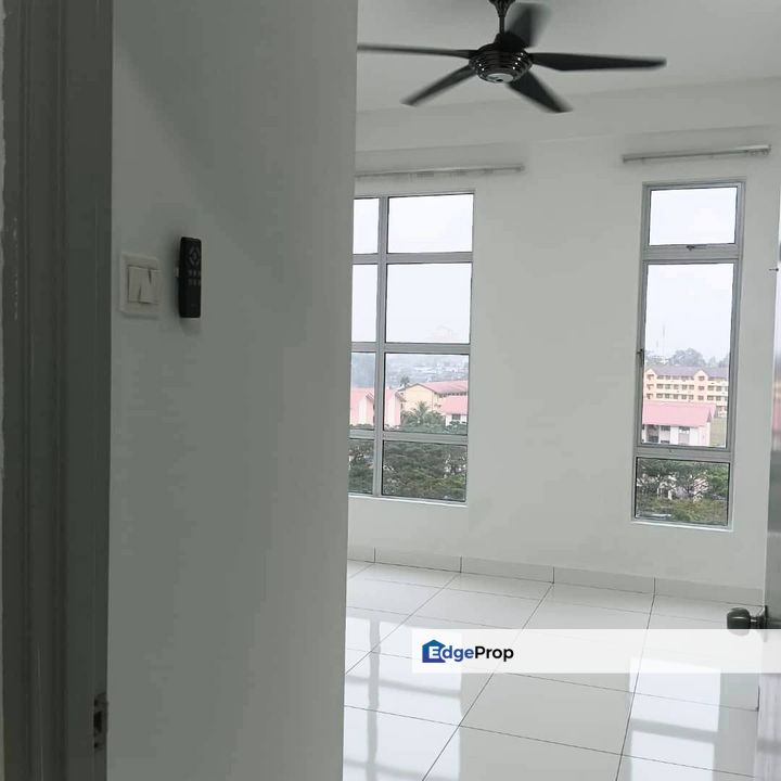 The Twin Residence @ Tampoi, Apartment For Sale, 2 Paking lots , Johor, Tampoi