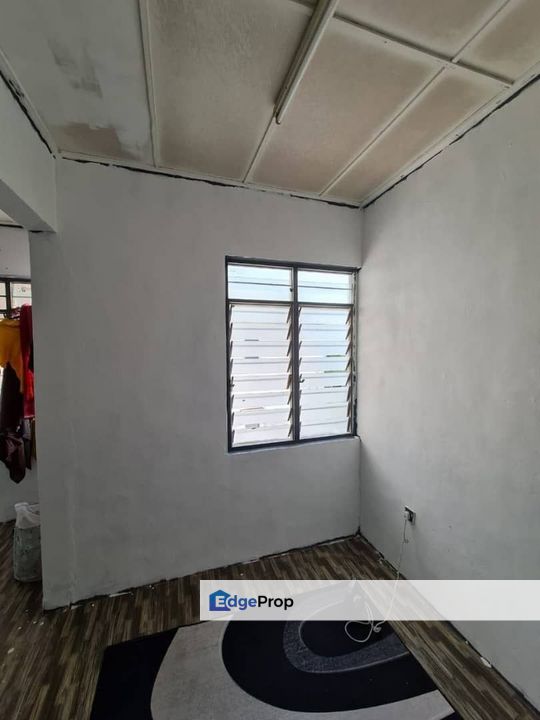 Flat Taman Daya, Low Cost Flat For Sale, 4th Floor , Johor, Johor Bahru