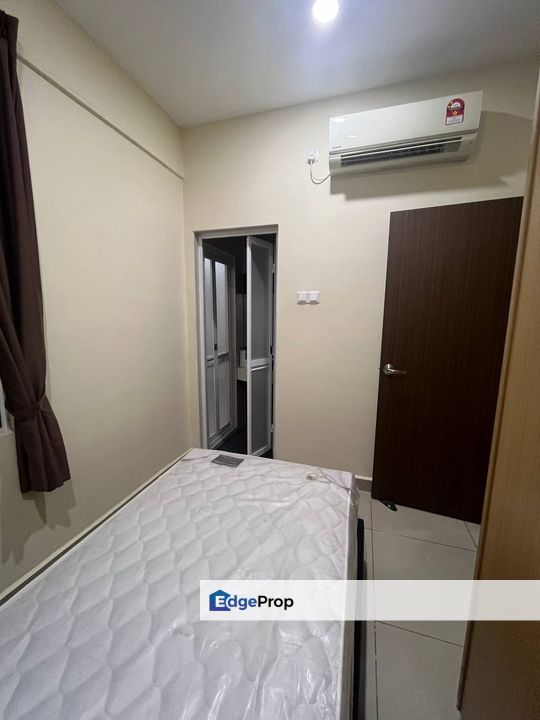 D'Secret Garden Residence @ Kempas Indah, For Sale Fully Renovated, Fully Furnish, 2 Parking Lots , Johor, Johor Bahru