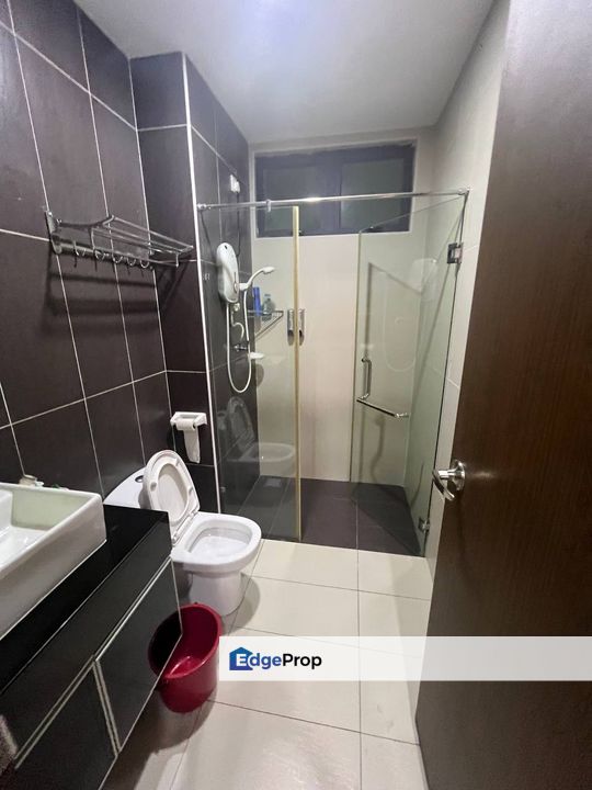 D'Secret Garden Residence @ Kempas Indah, For Sale Fully Renovated, Fully Furnish, 2 Parking Lots , Johor, Johor Bahru