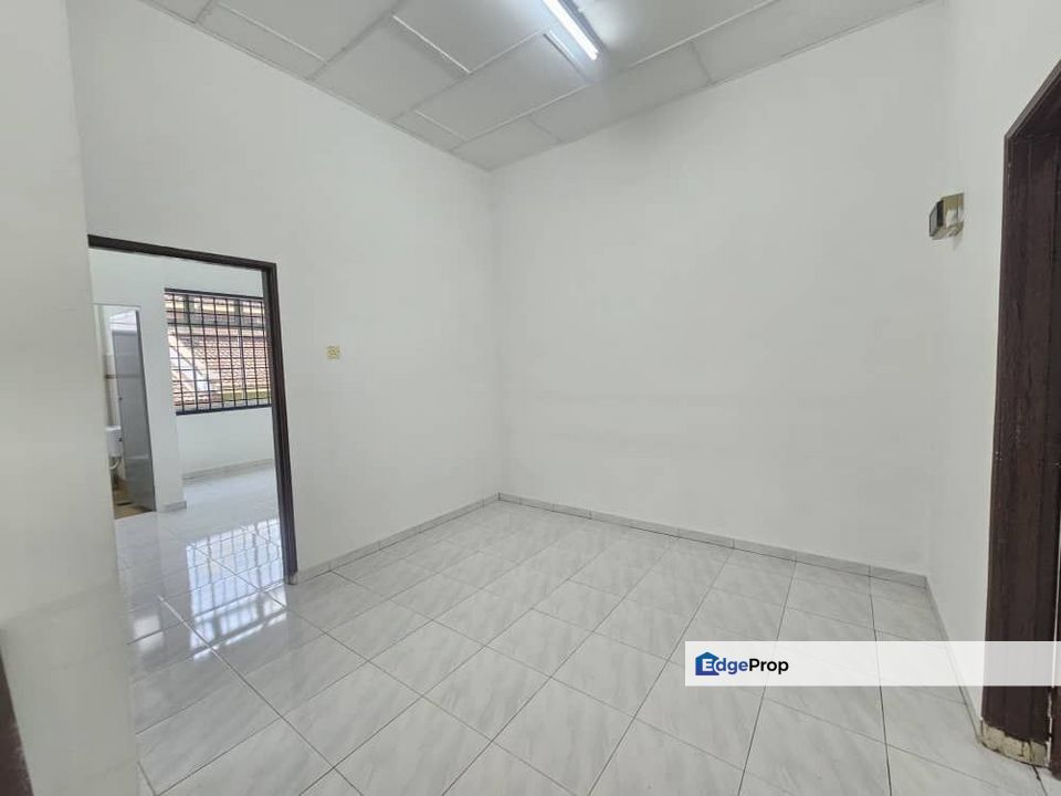 Taman Pulai Utama @ Skudai, Double Storey Terrace For Sale , Johor, Skudai