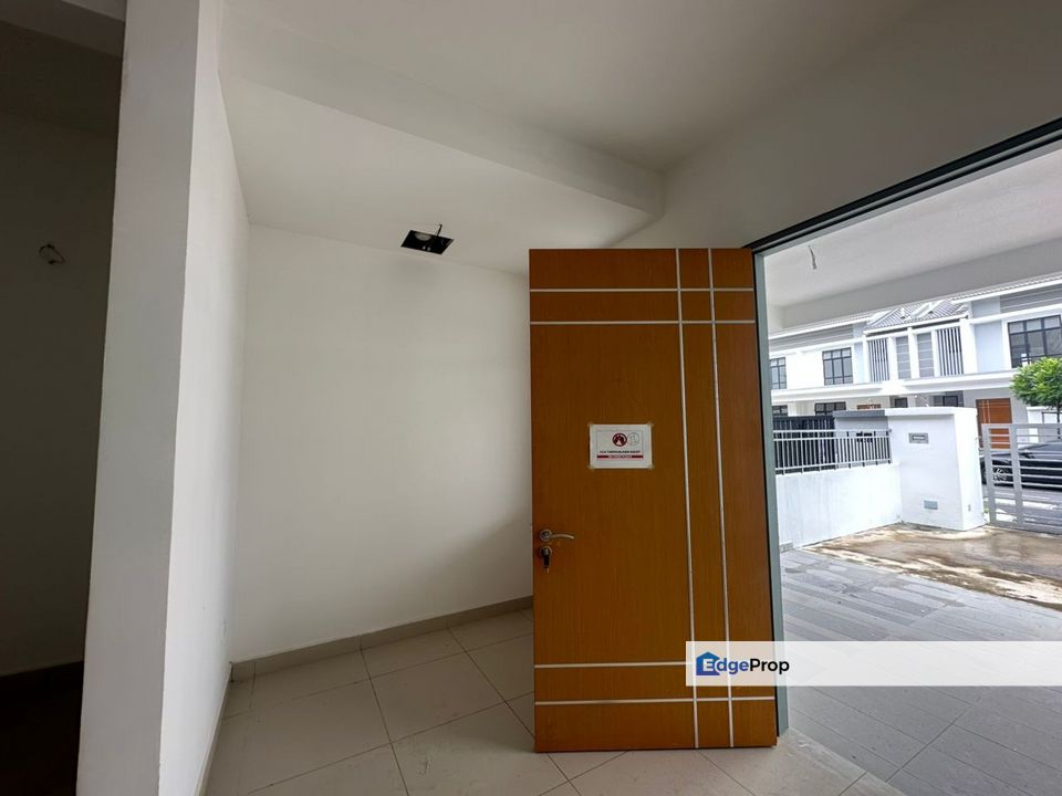 Straits View Link @ Permas Jaya, Double Storey Terrace For Rent  Partial Furnish , Johor, Masai