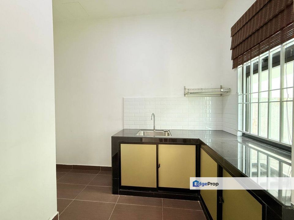 Opal @ Mutiara Mas, Mutiara Rini, Skudai, 3 Storey Cluster For Sale  Unblock View , Johor, Skudai