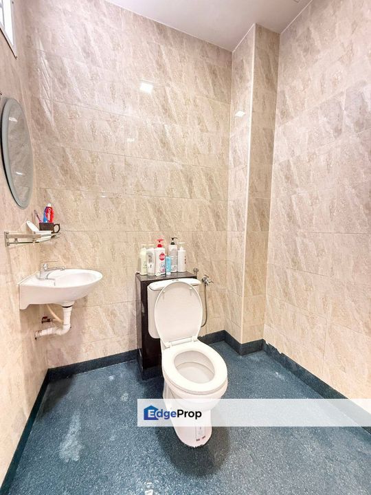 Taman Skudai Baru @ Skudai, Double Storey Terrace For Sale Fully Renovated , Johor, Skudai