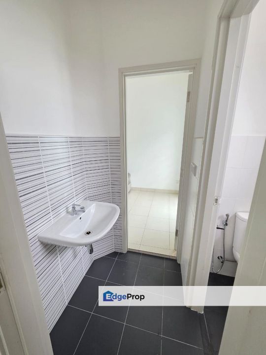 Aspira Lakehomes @ Gelang Patah, Near Tuas 2nd Link, Double Storey Terrace For Sale Renovated Unit , Johor, Gelang Patah