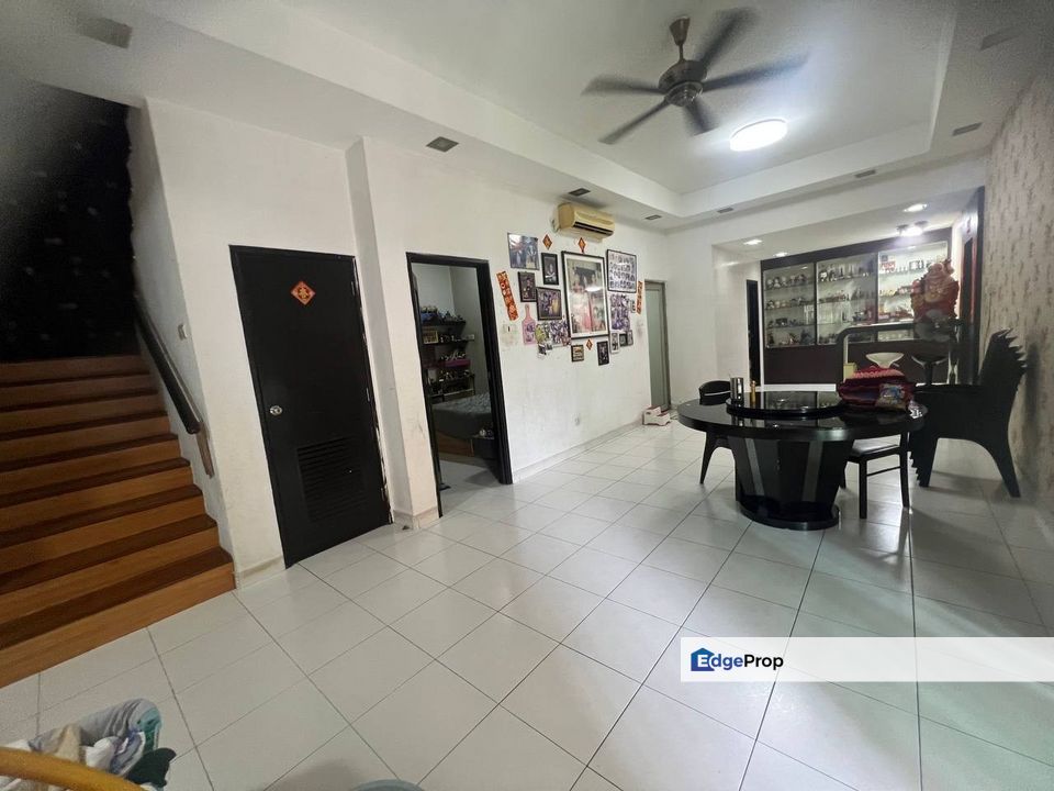 Taman Sutera Utama @ Skudai, Double Storey Terrace Endlot With 19ft Land , For Sale Unblock View , Johor, Skudai