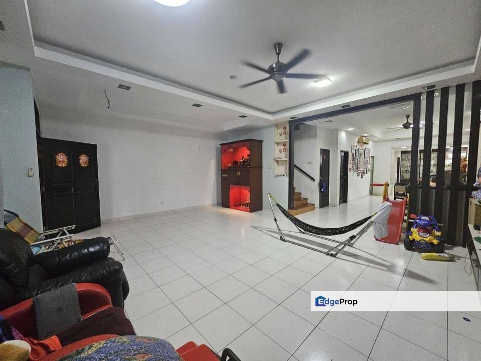 Taman Sutera Utama @ Skudai, Double Storey Terrace Endlot With 19ft Land , For Sale Unblock View , Johor, Skudai