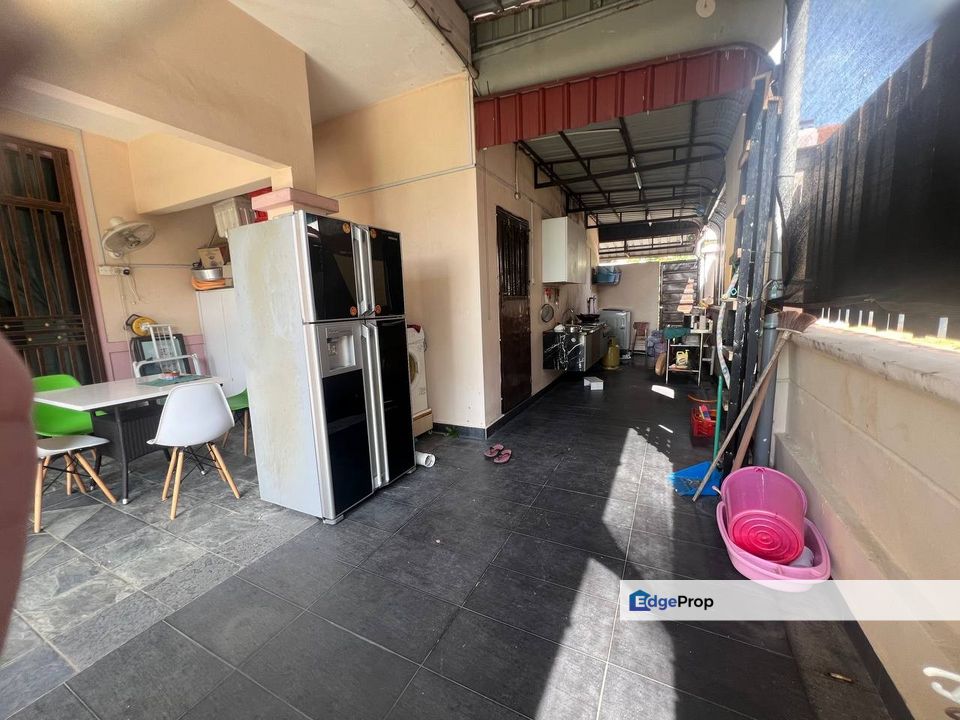 Taman Sutera Utama @ Skudai, Double Storey Terrace Endlot With 19ft Land , For Sale Unblock View , Johor, Skudai