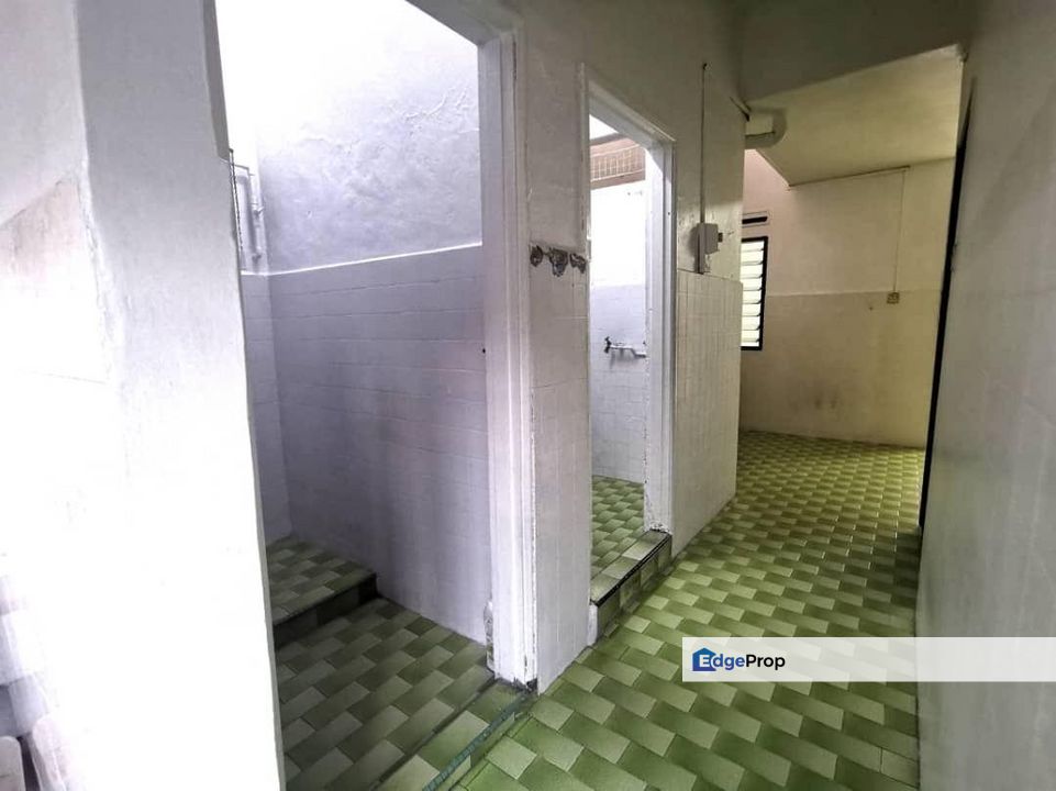 Taman Ungku Tun Aminah @ Skudai, Single Storey Terrace For Sale  Kitchen Extended , Johor, Skudai