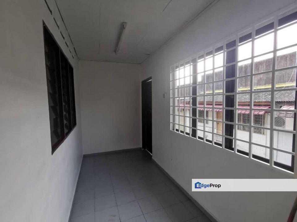 Taman Ungku Tun Aminah @ Skudai, Single Storey Terrace For Sale  Kitchen Extended , Johor, Skudai