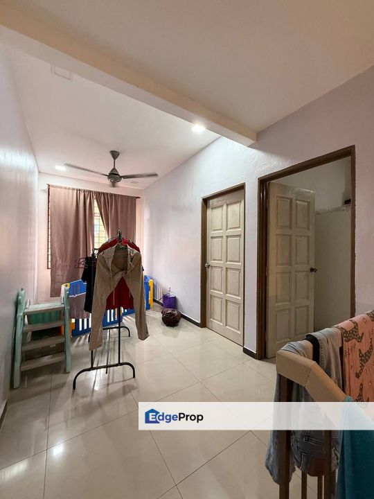 Taman Megah Ria @ Masai, 1.5 Storey Semi Detached For Sale, Fully Renovated , Johor, Masai