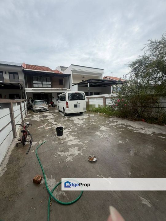 Taman Rinting @ Masai, Double Storey Terrace 24x100 For Sale Long Car Porsh , Johor, Masai