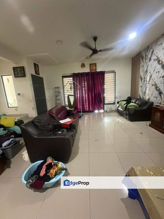 Taman Rinting @ Masai, Double Storey Terrace 24x100 For Sale Long Car Porsh , Johor, Masai