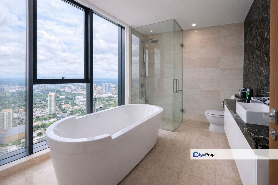 The Astaka @ 1 Bukit Senyum, Jb Town, Condo For Rent, Very High Floor, Seaview Unit, Johor, Johor Bahru