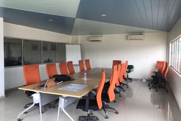 OFF JALAN BUKIT KEMUNING