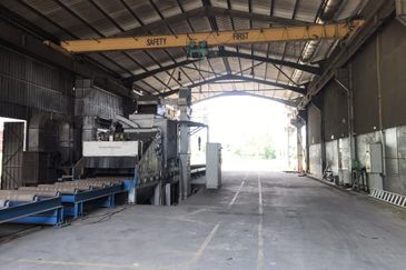 OFF JALAN BUKIT KEMUNING