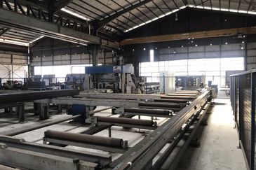 OFF JALAN BUKIT KEMUNING