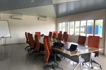 OFF JALAN BUKIT KEMUNING