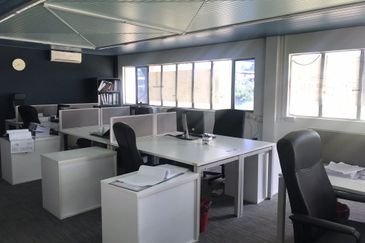 OFF JALAN BUKIT KEMUNING