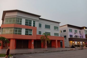 Taman 1 Lagenda Melaka,3 Storey Corner ShopOffice 