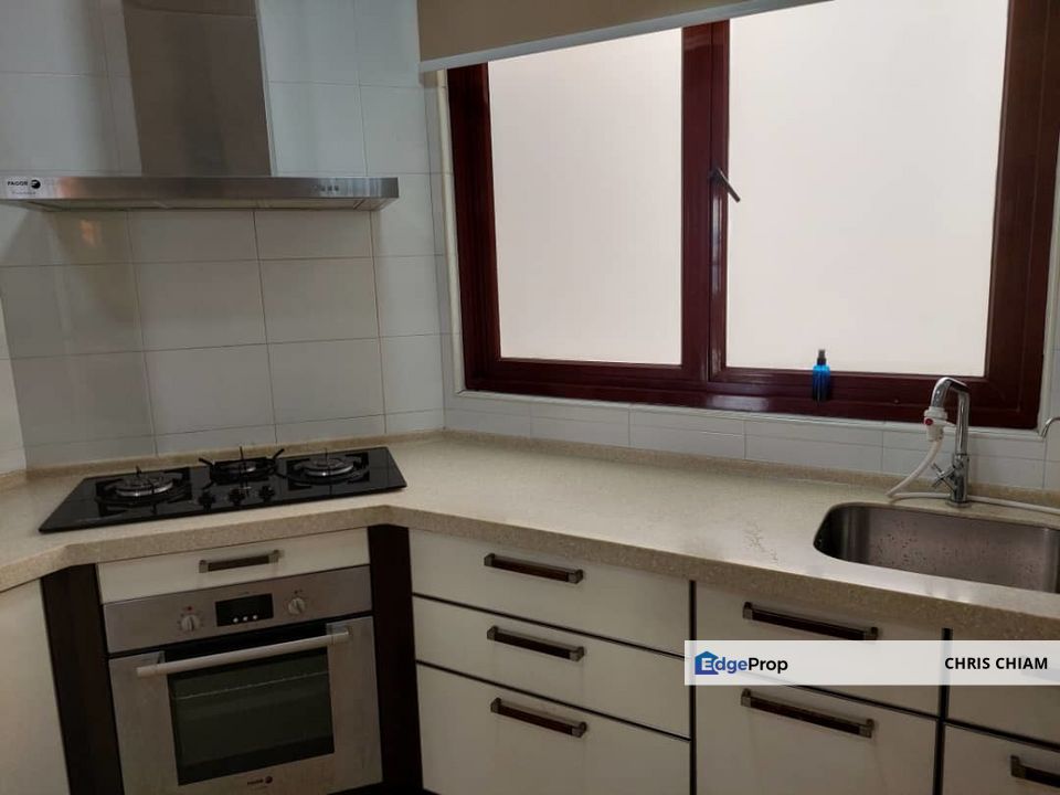 Surian Condominium Mutiara Damansara , Selangor, Mutiara Damansara