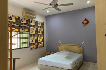 Jalan Kemuning Permai 33/43B