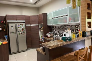 Jalan Kemuning Permai 33/43B