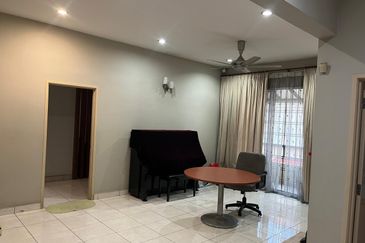 Jalan Kemuning Permai 33/43B