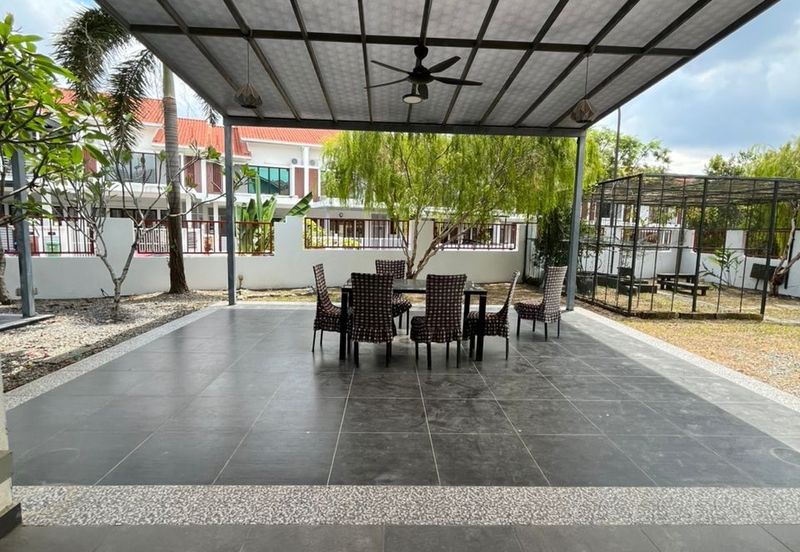 Lukisan @ Alam Impian