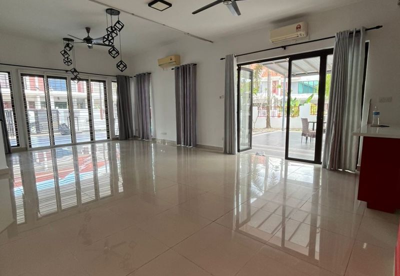 Lukisan @ Alam Impian