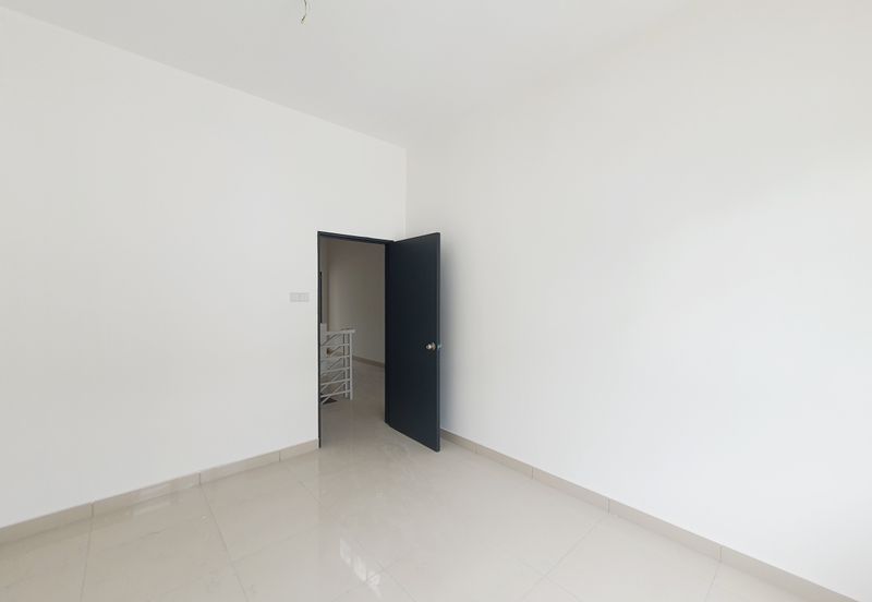 SIZE 22x75 | NEW 2 Sty Terraced House Kota Warisan Taman Suria Warisan