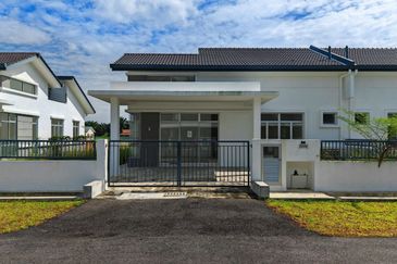 RUMAH BARU | BOOKING RENDAH Semi D 1 Tingkat Bukit Changgang Banting Near KLIA