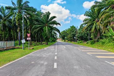 RUMAH BARU | BOOKING RENDAH Semi D 1 Tingkat Bukit Changgang Banting Near KLIA