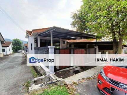 Taman Sendayan Indah 1 Storey End Lot Terraced House For Sale Renovated Unit, Negeri Sembilan, Seremban